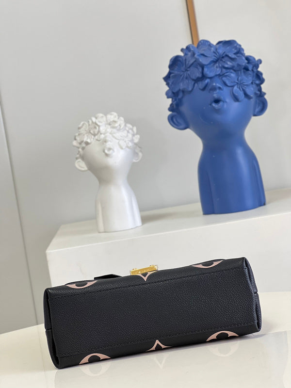 LOV - Luxurious Totes - 1605