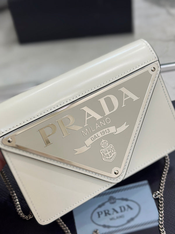 PDA - Luxurious Totes - 077