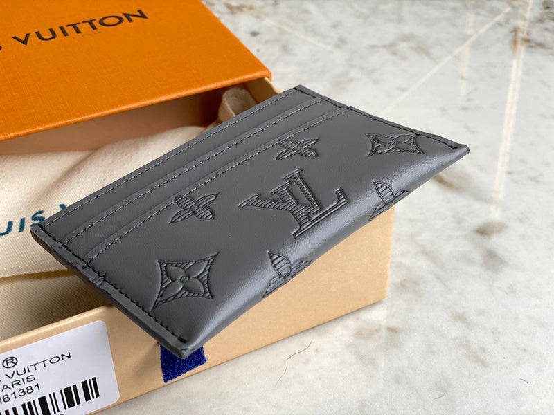 LOV - Luxurious Totes - 1530