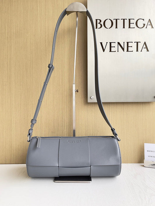 Luxurious-Totes - BV Bags - 737