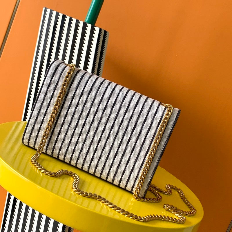 Luxurious Totes - Latest - 8081
