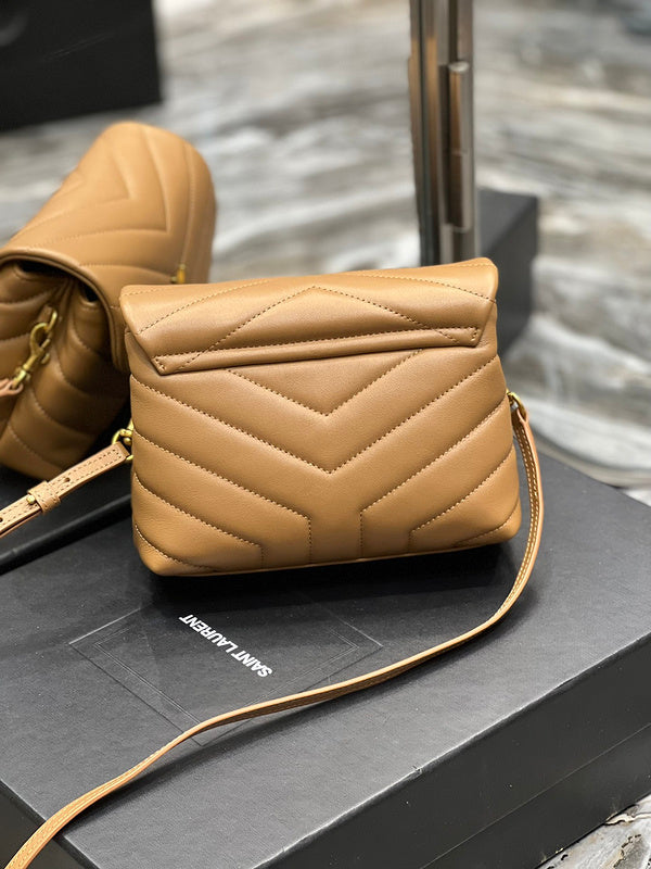 Luxurious Totes - Latest - 8272