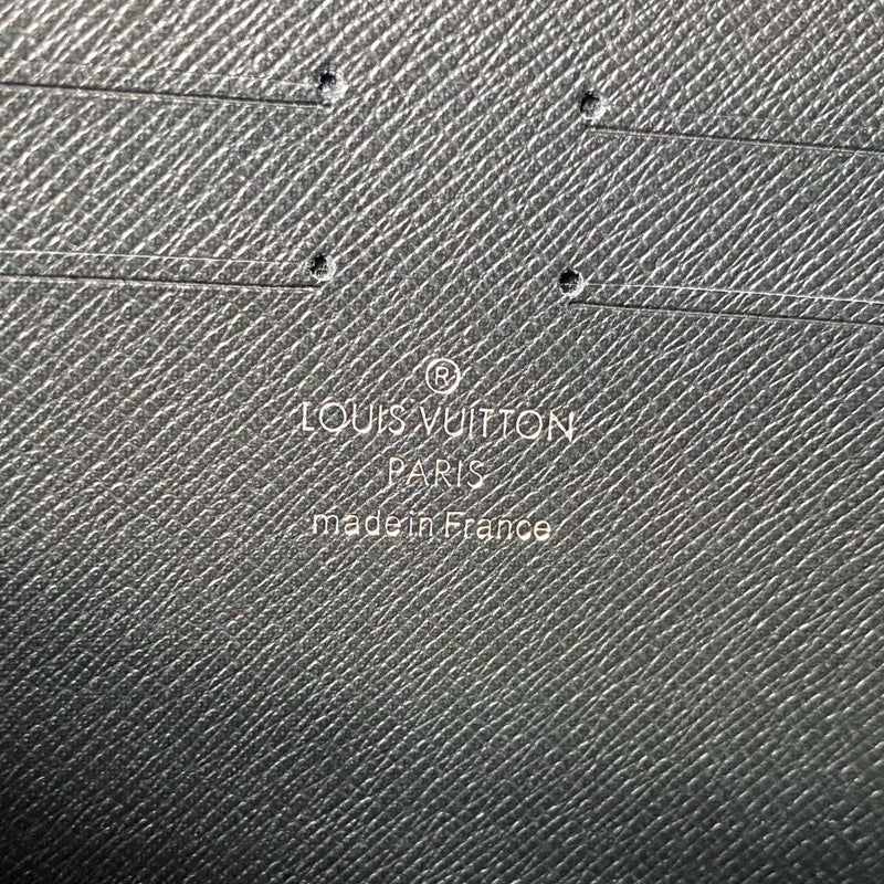 LOV - Luxurious Totes - 411