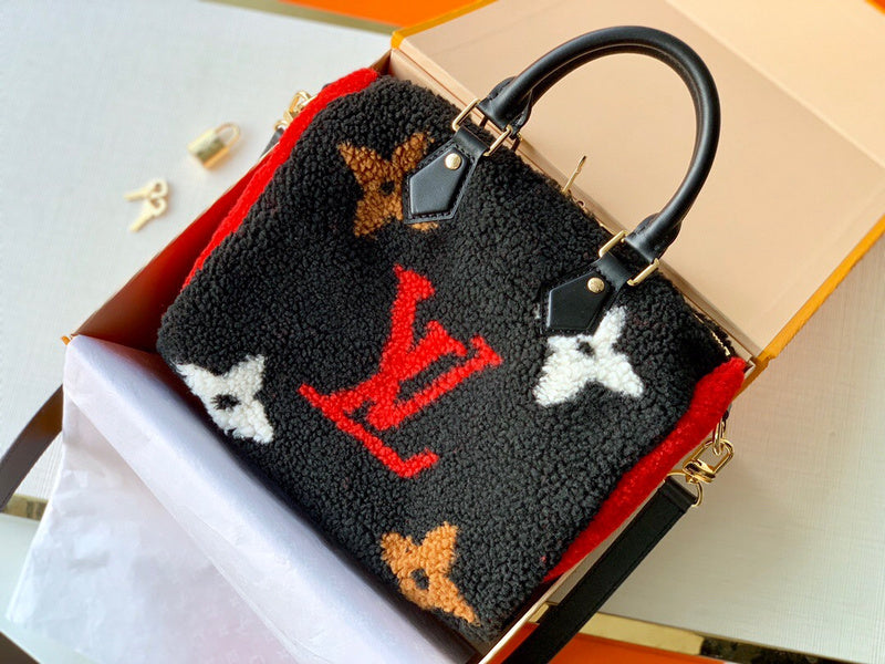 Luxurious Totes - Latest - 9674