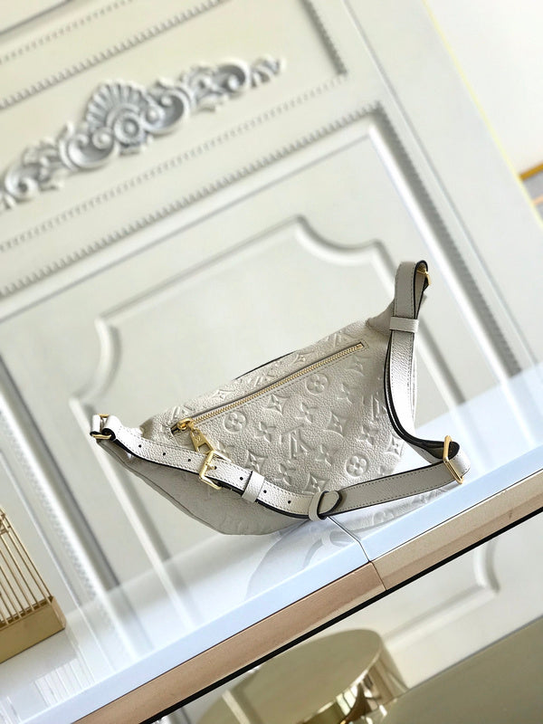 LOV - Luxurious Totes - 2443