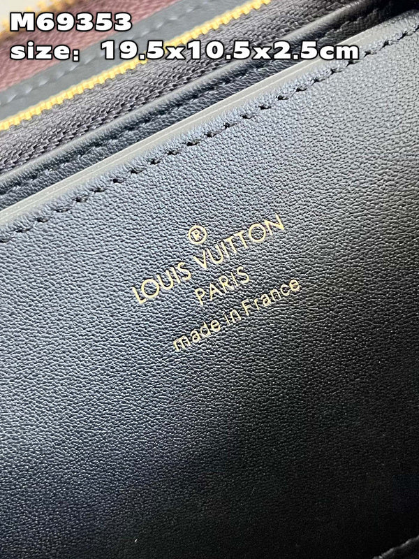 LOV - Luxurious Totes - 756