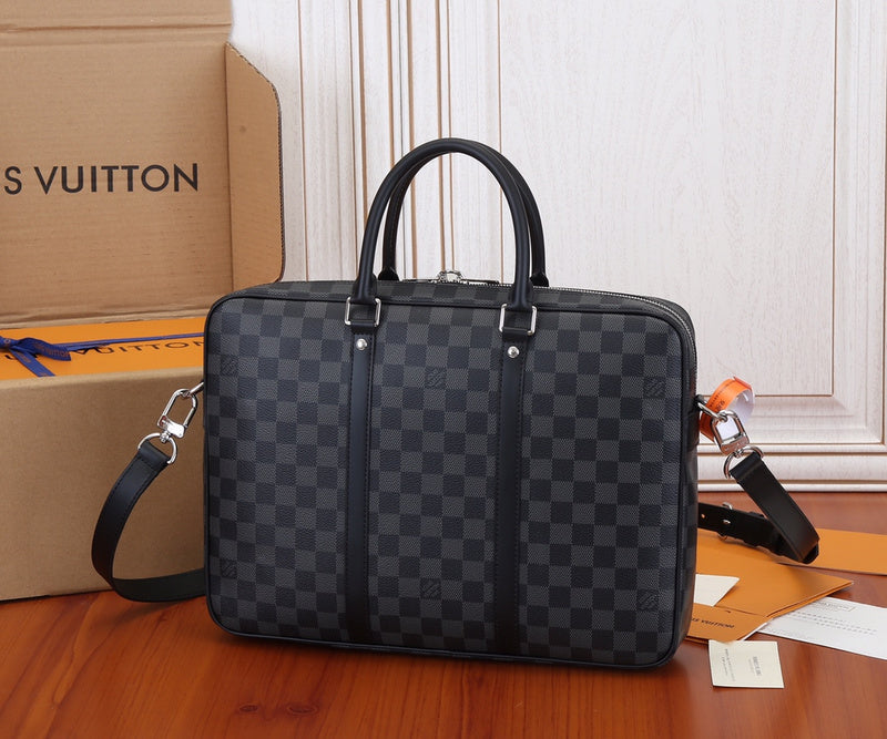 LOV - Luxurious Totes - 2549