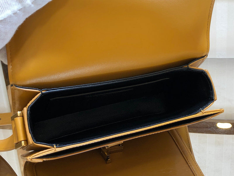 Luxurious Totes - Latest - 9402