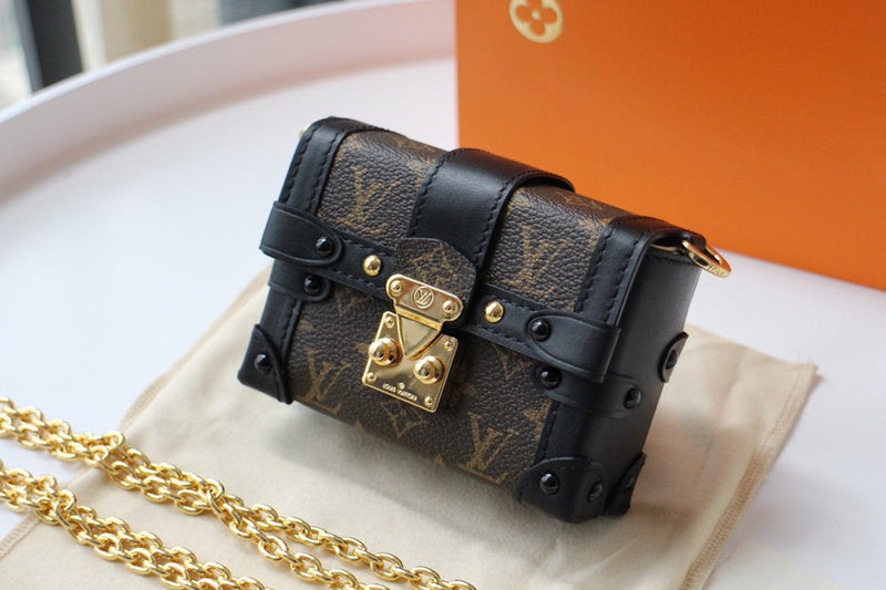 LOV - Luxurious Totes - 2649