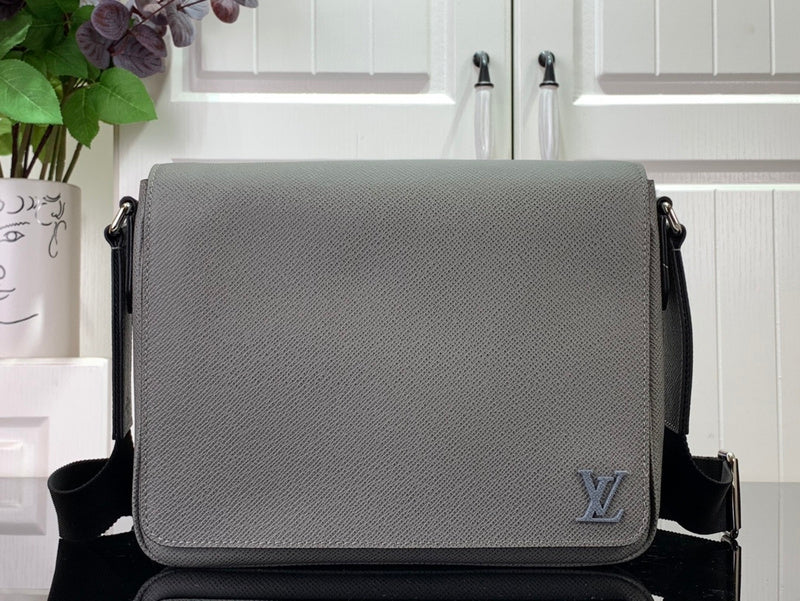 LOV - Luxurious Totes - 1069