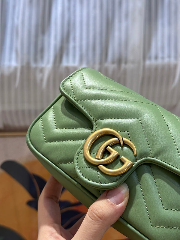GUI - Luxurious Totes - 320
