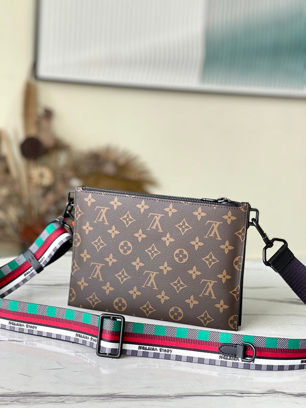 LOV - Luxurious Totes - 1842
