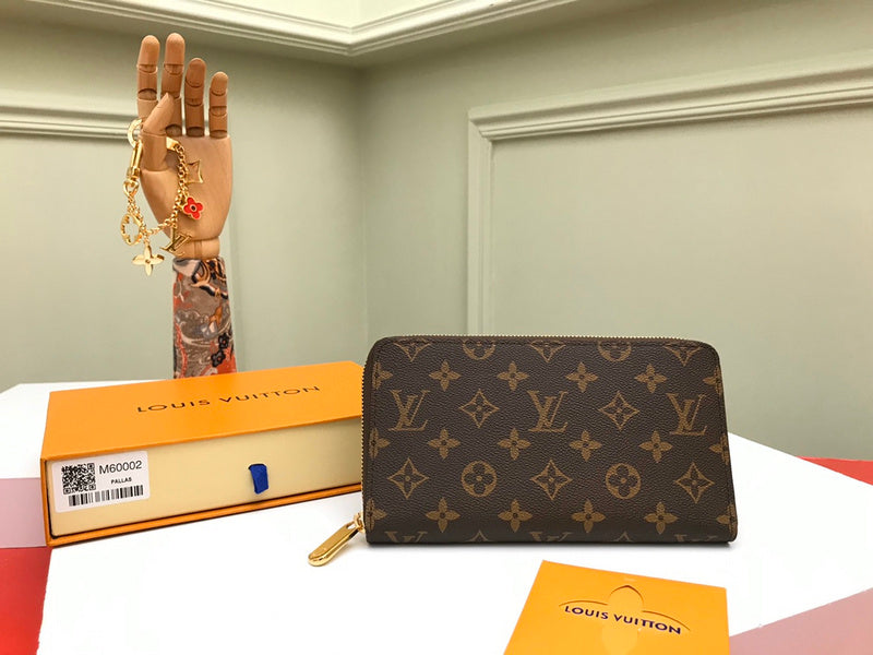 Luxurious Totes - Latest - 688