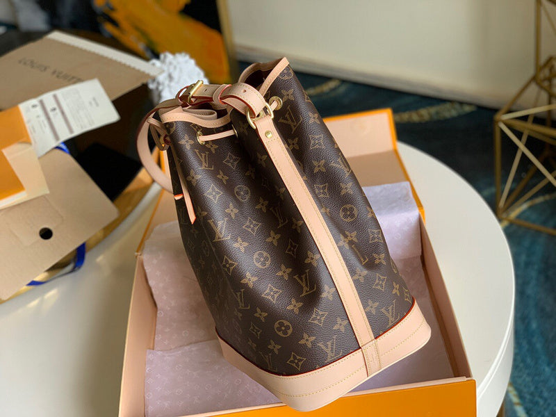 LOV - Luxurious Totes - 2193