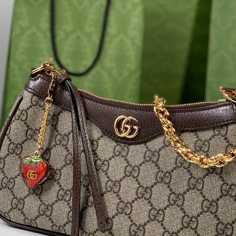 GUI - Luxurious Totes - 610