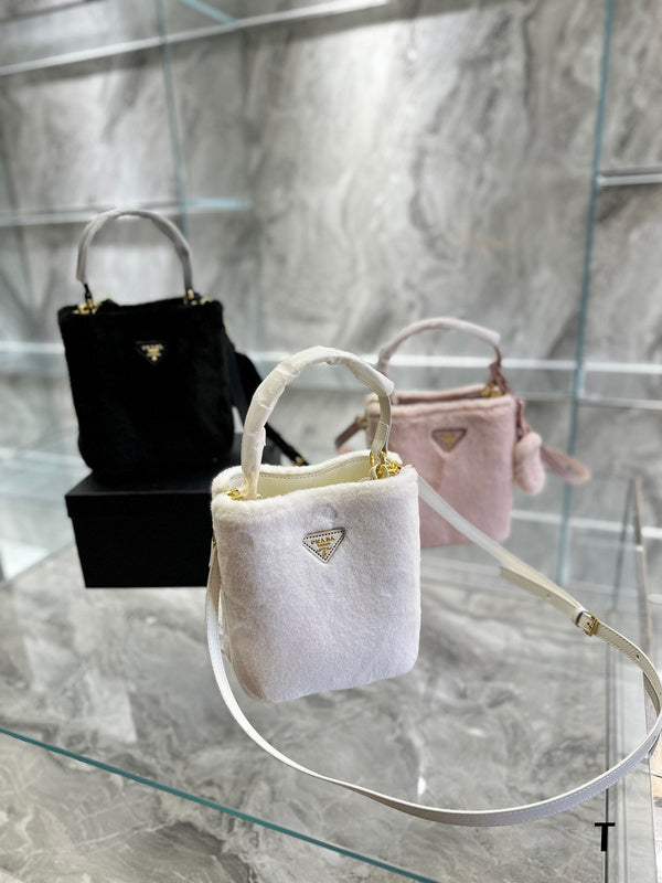 Luxurious Totes - PDA3 Bags - 273
