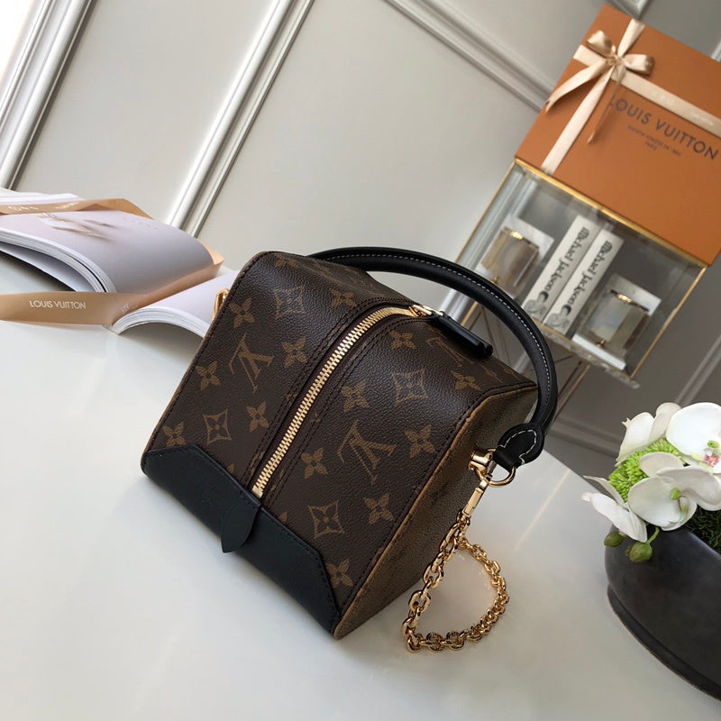 Luxurious Totes - Latest - 1526