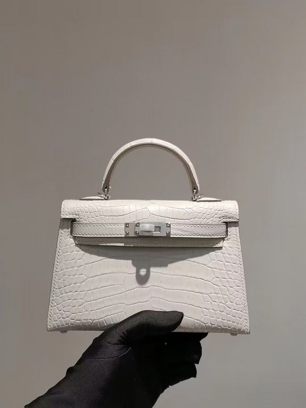 HMS - Luxurious Totes - 011