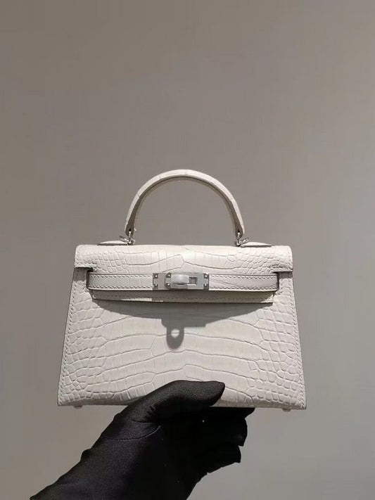 HMS - Luxurious Totes - 011
