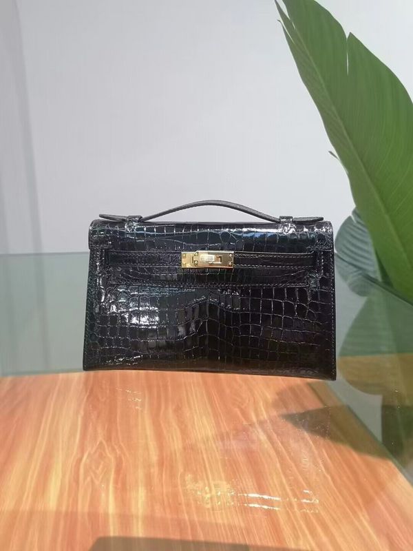 HMS - Luxurious Totes - 021