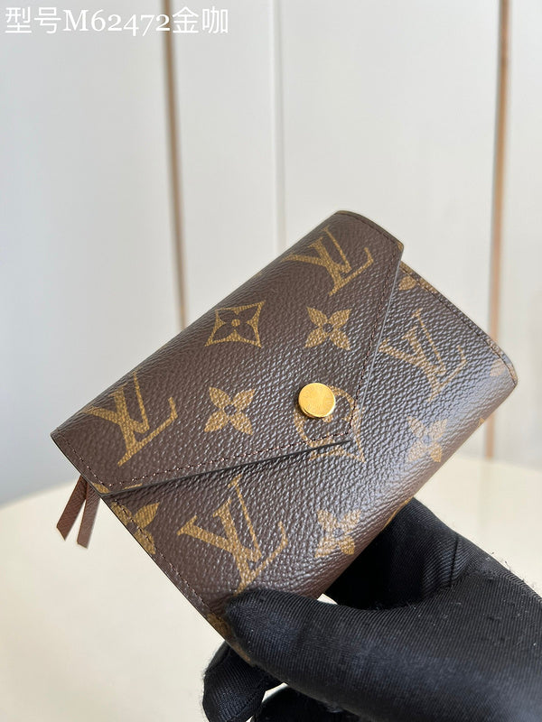 LOV - Luxurious Totes - 1868