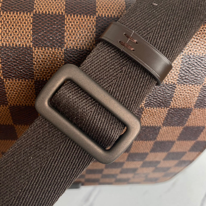 LOV - Luxurious Totes - 1602