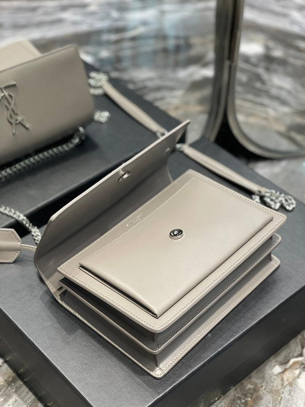 Luxurious Totes - Latest - 8540