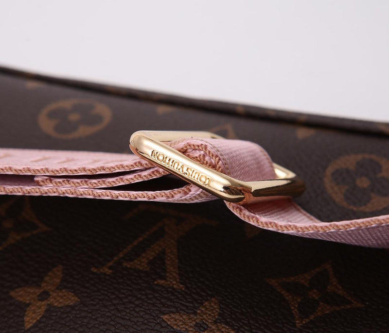 LOV - Luxurious Totes - 2677