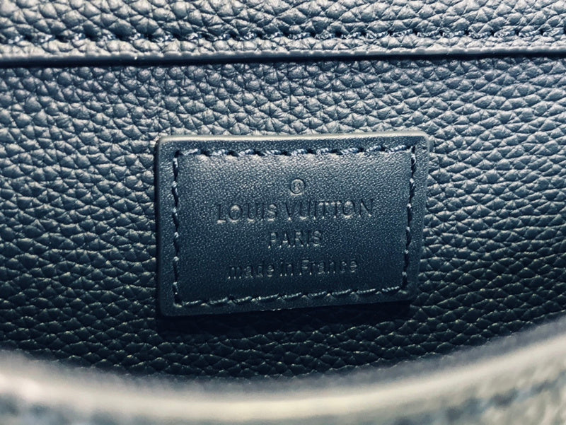 LOV - Luxurious Totes - 869