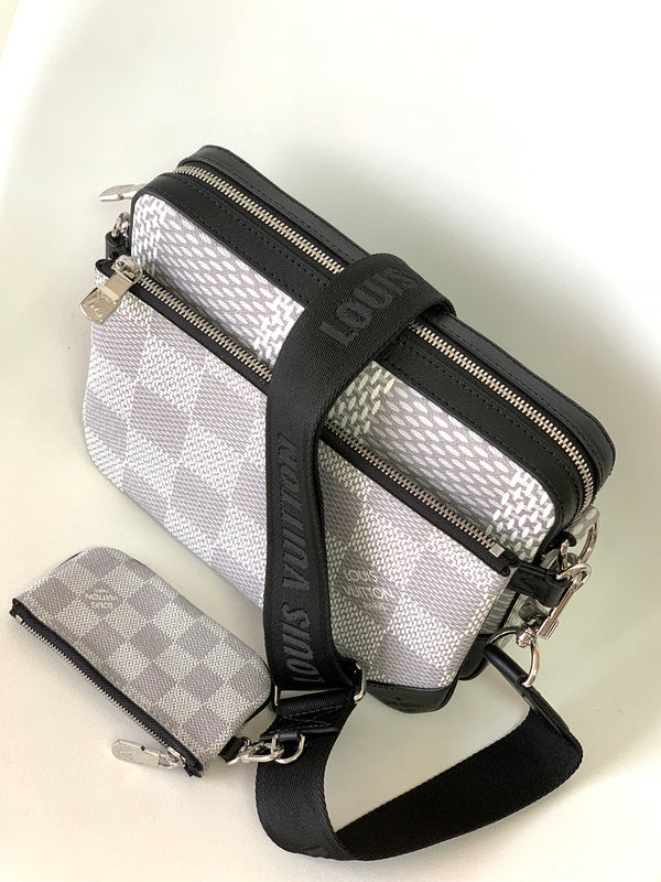 LOV - Luxurious Totes - 1436