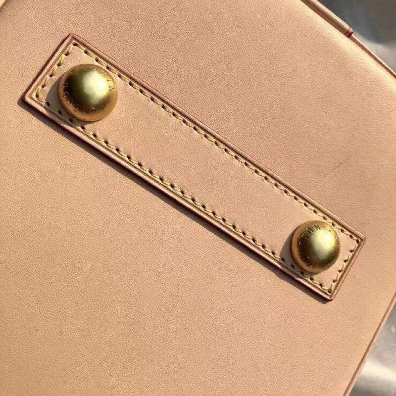 LOV - Luxurious Totes - 2480