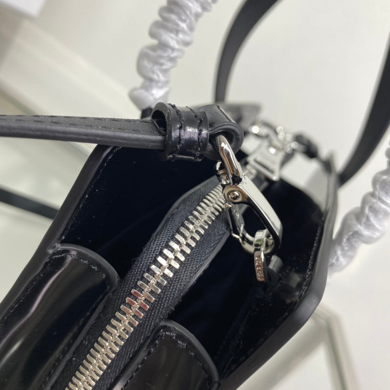 Luxurious Totes - Latest - 4600