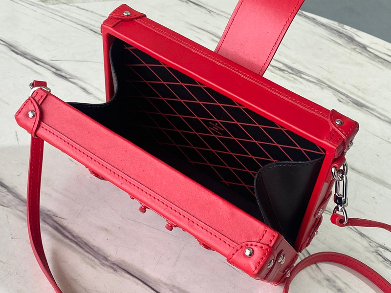 LOV - Luxurious Totes - 1632