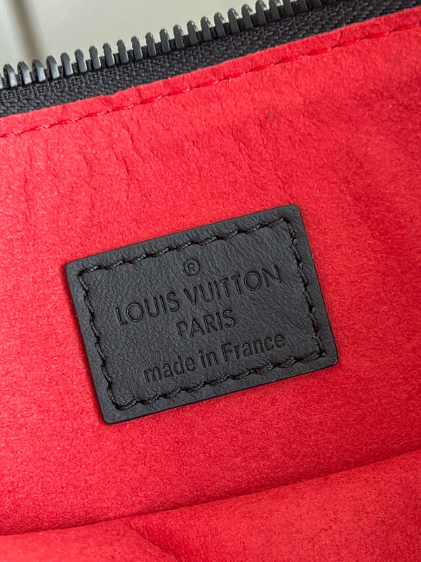 LOV - Luxurious Totes - 2113