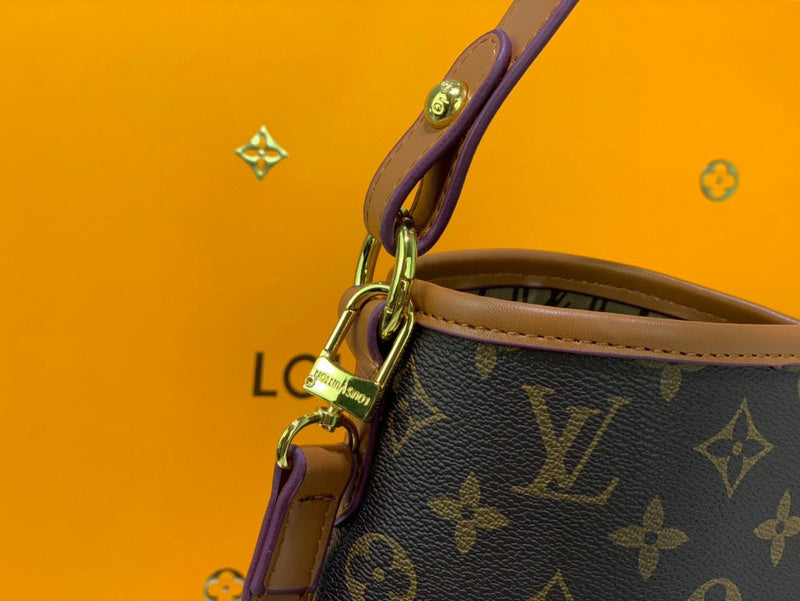 LOV - Luxurious Totes - 2351