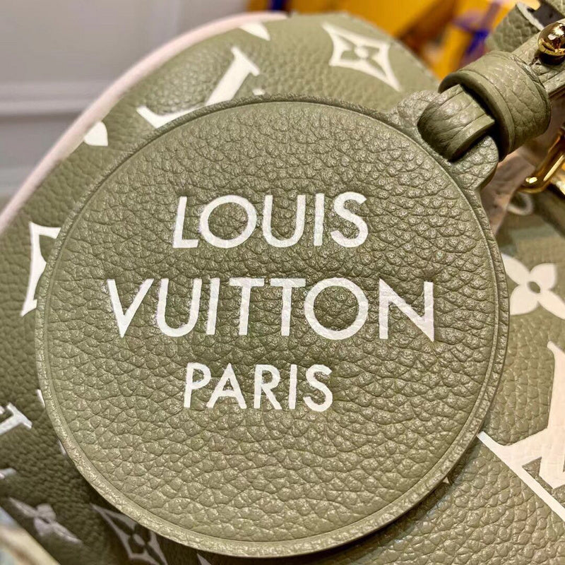 LOV - Luxurious Totes - 1744