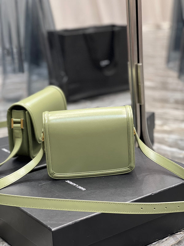 Luxurious Totes - Latest - 8062