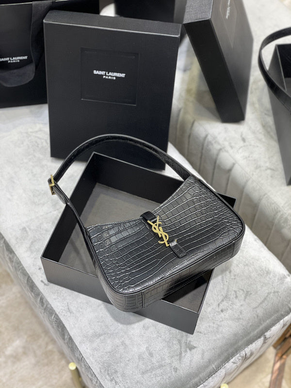 Luxurious Totes - Latest - 8828