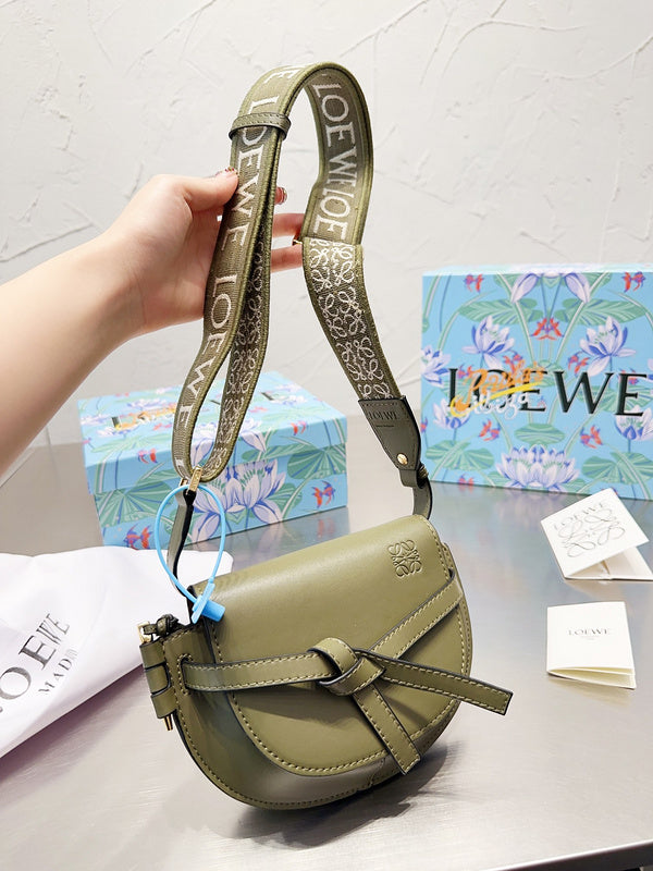 Luxurious Totes - LW-CH Bags - 027