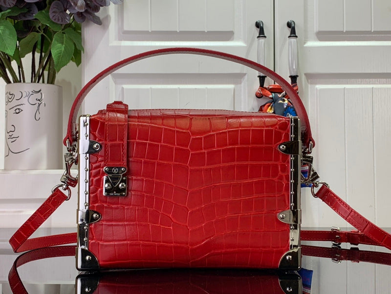 LOV - Luxurious Totes - 074