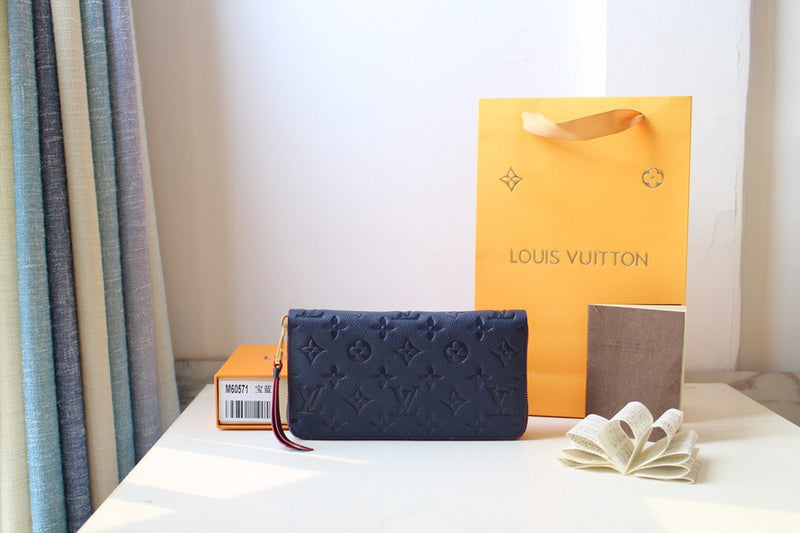 Luxurious Totes - Latest - 852