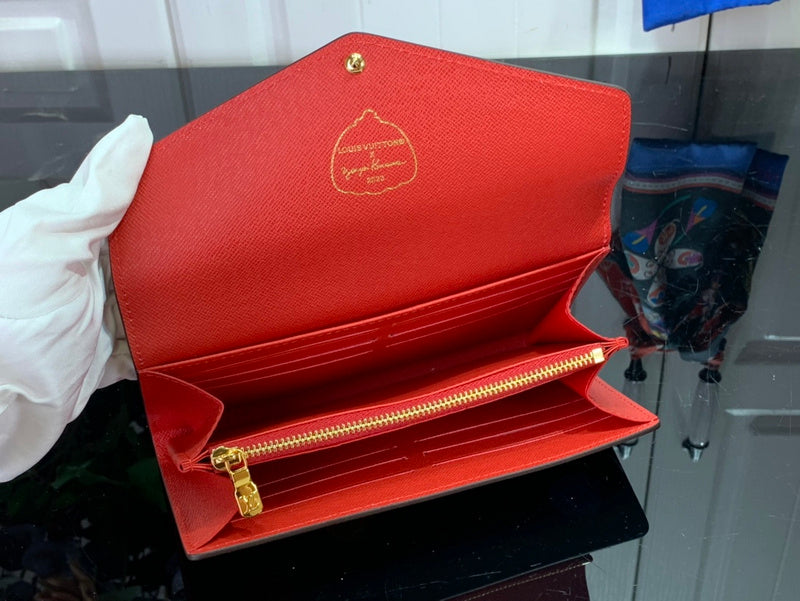 LOV - Luxurious Totes - 651