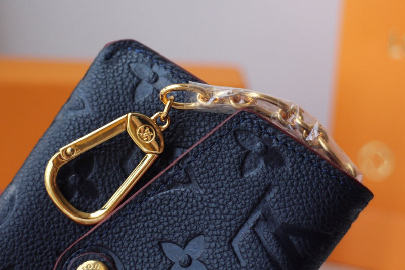 Luxurious Totes - Latest - 854