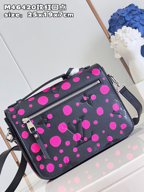 LOV - Luxurious Totes - 252