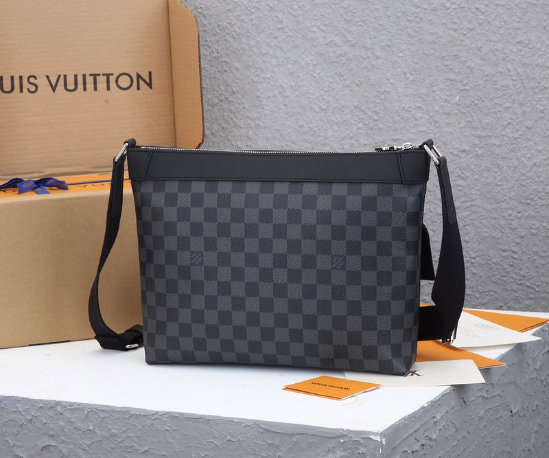 LOV - Luxurious Totes - 2534