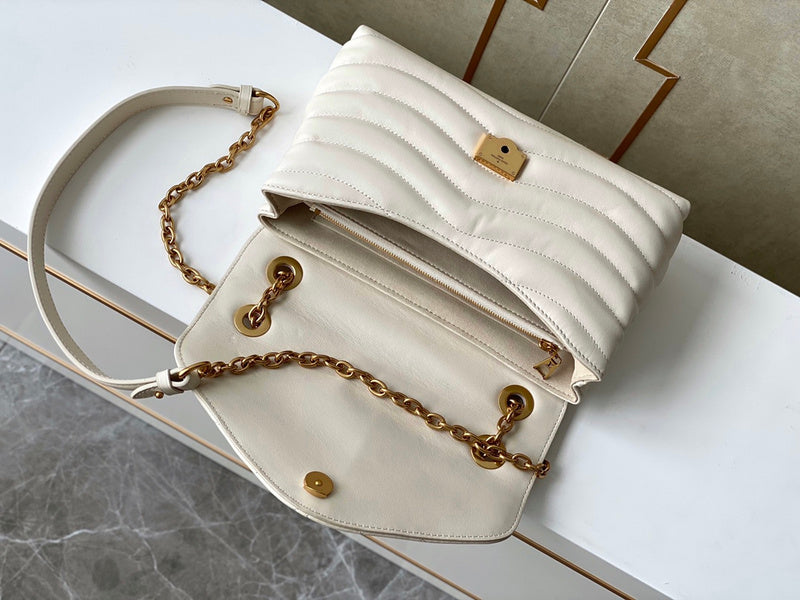 LOV - Luxurious Totes - 2157
