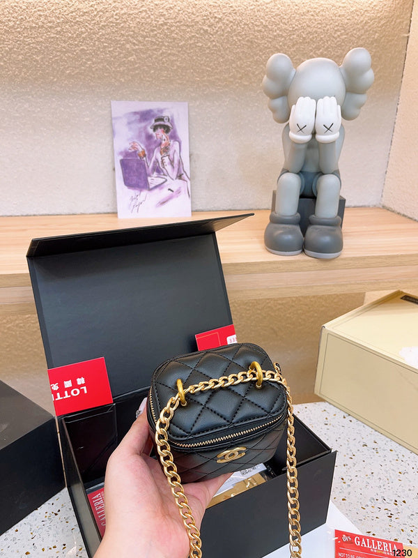 Luxurious Totes - CNL3 Bags - 040