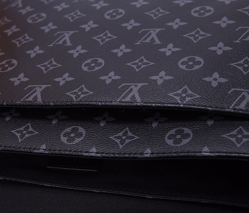 LOV - Luxurious Totes - 1971