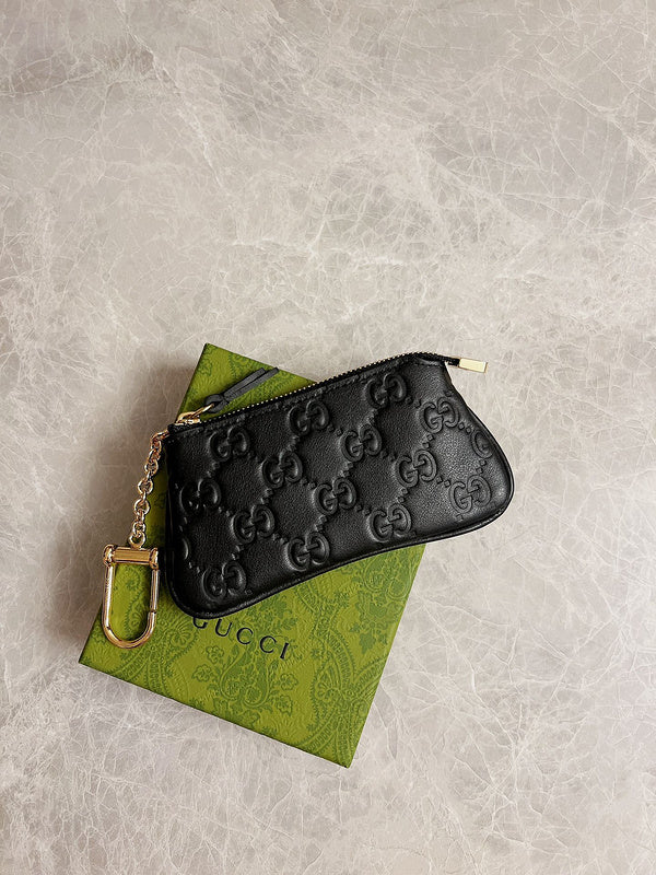 GUI - Luxurious Totes - 970