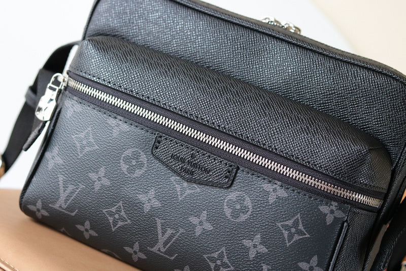 LOV - Luxurious Totes - 1004